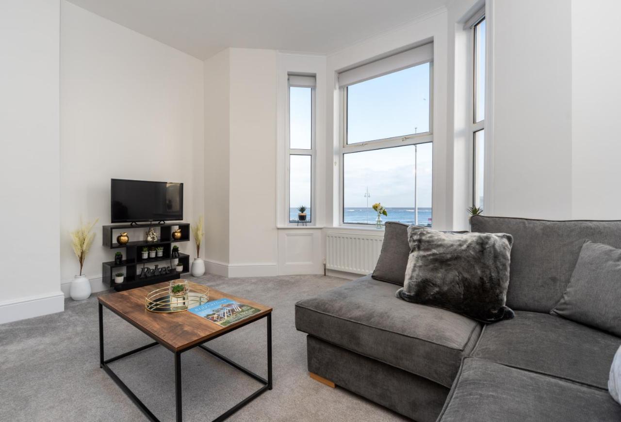 Sea Views Stunning 2 Bedroom Apartment # Lowestoft Eksteriør billede
